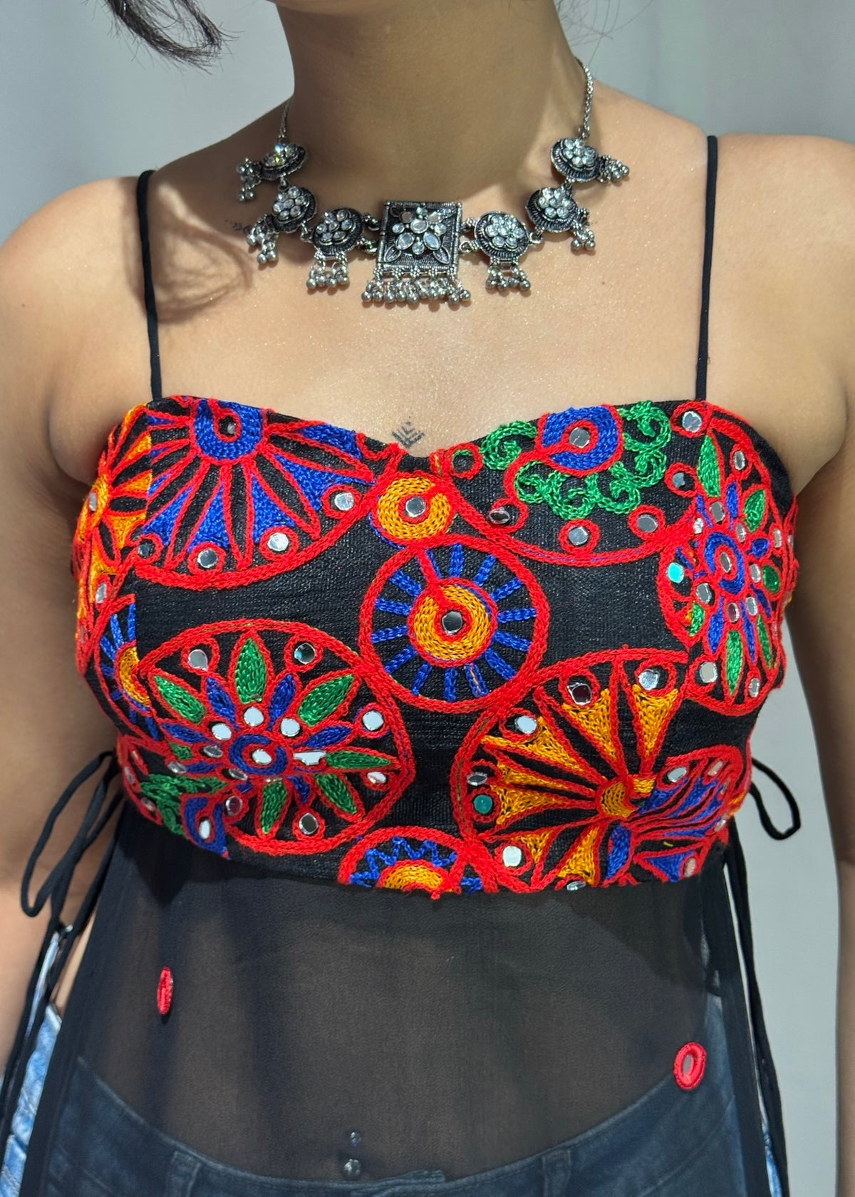 Dholida Kurti